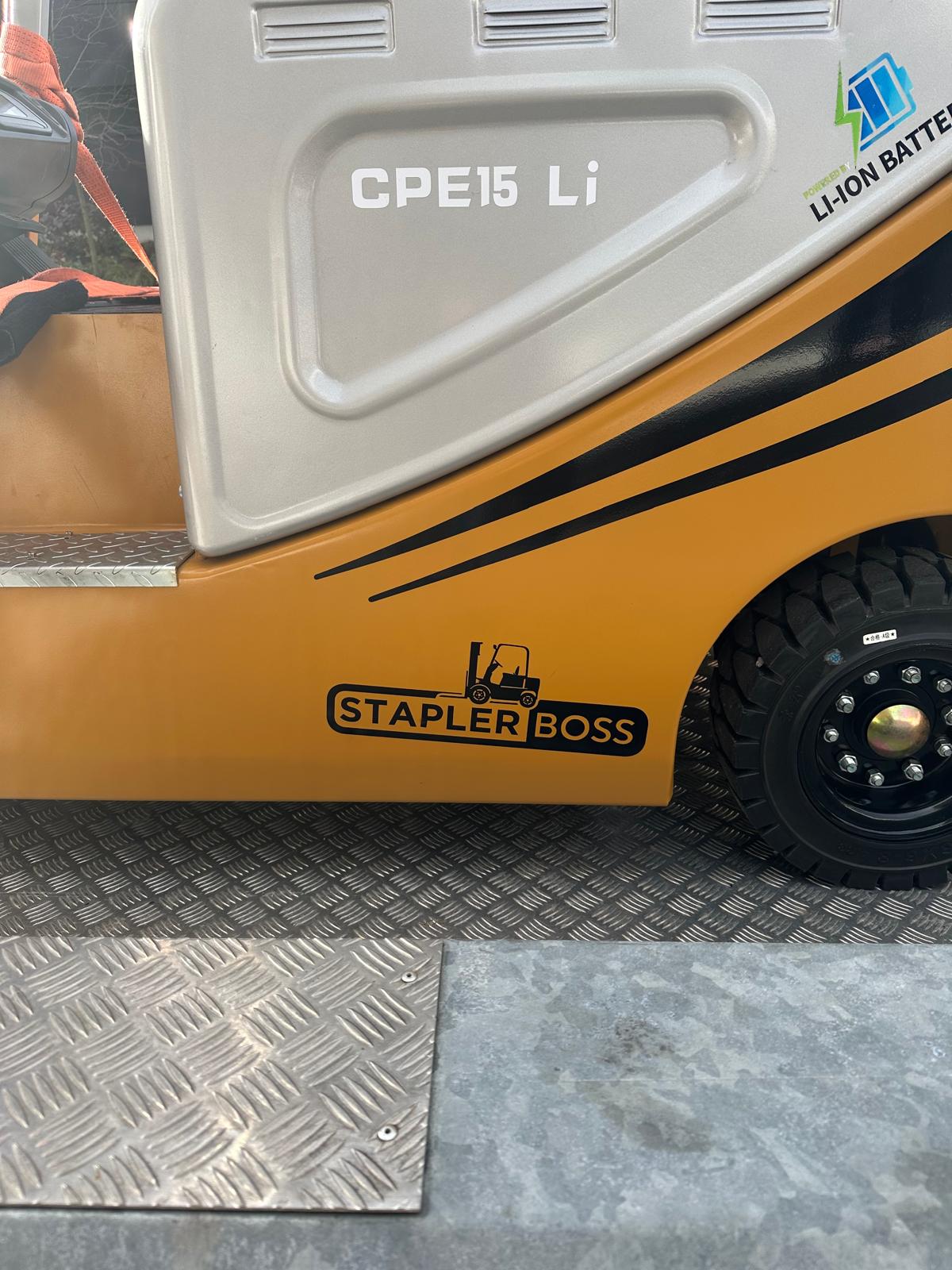 CPE 15 Li Nahaufnahme mit STAPLER BOSS Logo